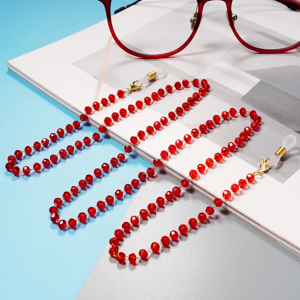 Classic Black Pearl Acrylic Beaded Glasses Chain with silicone anti-skid adjustable eyewear attachments for all glasses