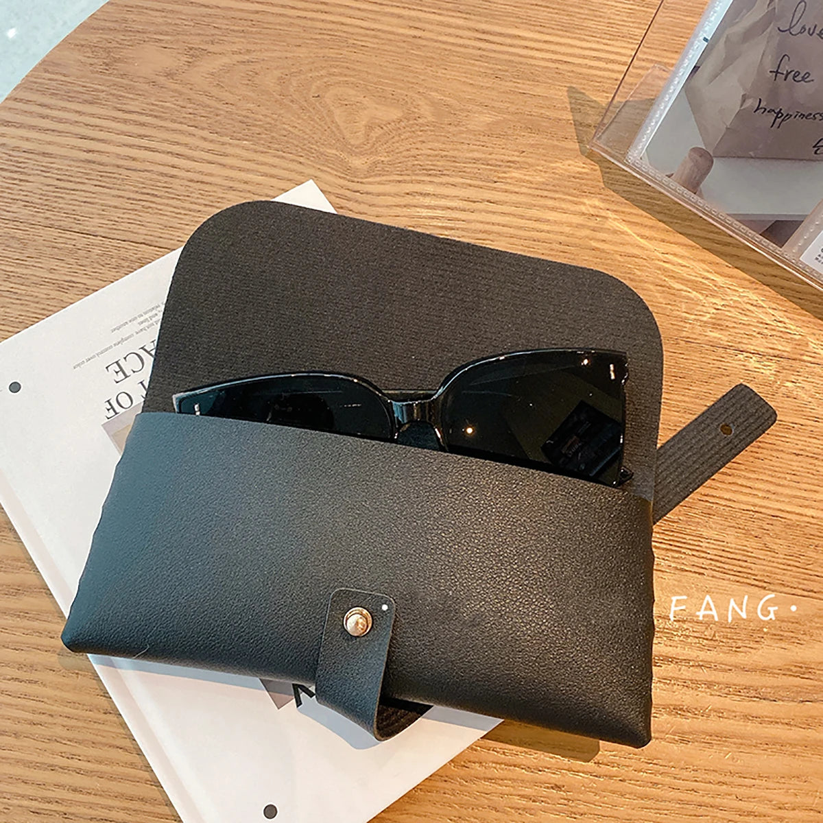 Classic Protective Glasses Case  - Soft Portable Sunglasses Case Box Reading Eyeglasses Box