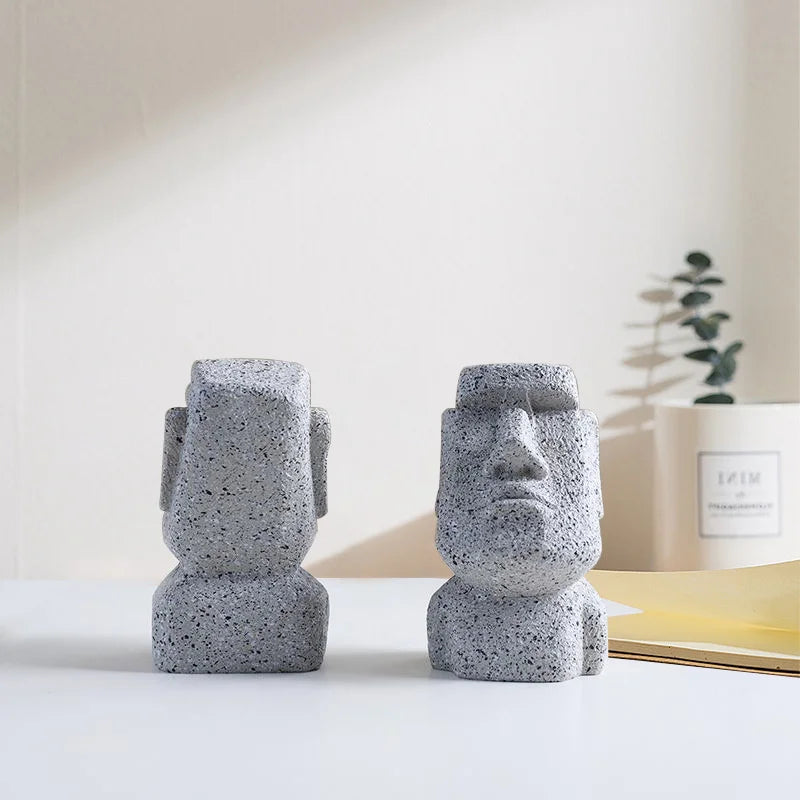 Moai Stone Man Spectacle Stand